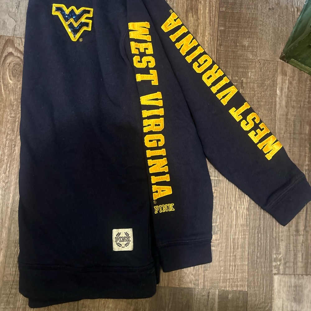 PINK Victoria's Secret Navy Top